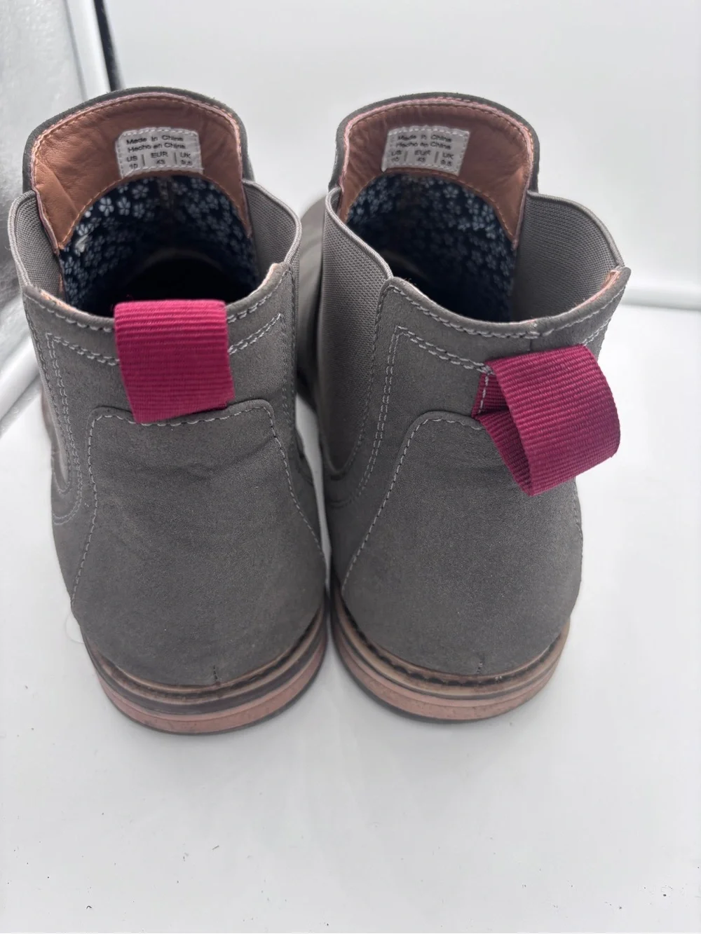 Steve Madden Men's Gray Suede Chukka Boots